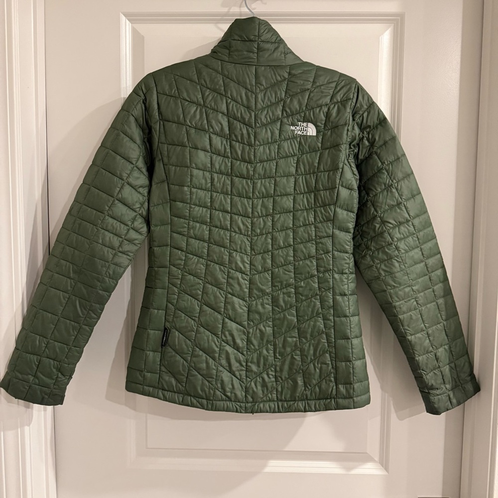The North Face Women’s ThermoBall Eco Jacket-Green - Picture 7 of 11